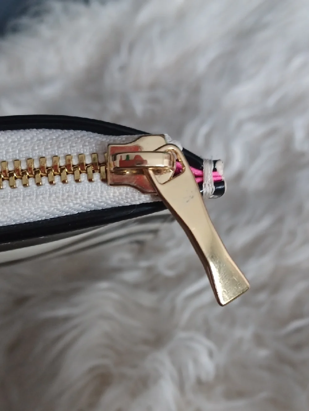 Kate Spade Pouch